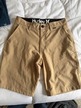 Hurley Khaki Flat Front Men’s Shorts
